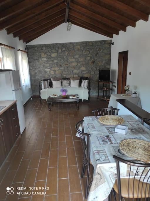 Villa Petroula Kontias Zewnętrze zdjęcie