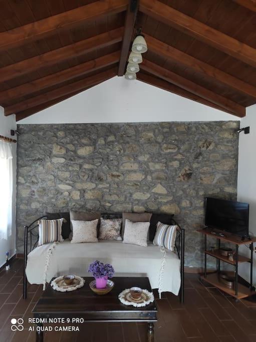 Villa Petroula Kontias Zewnętrze zdjęcie